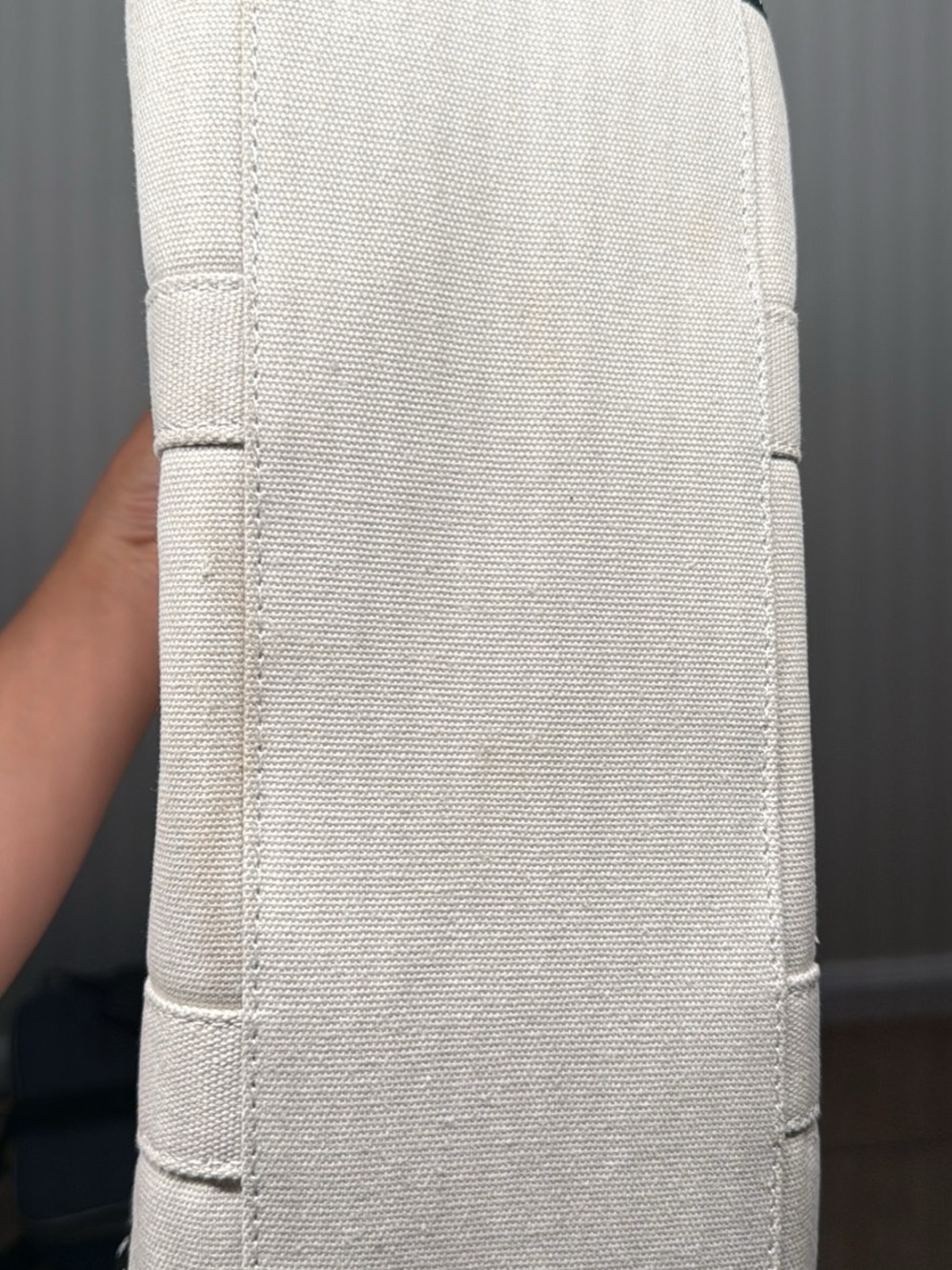 Marc Jacobs Canvas Tote Bag in Light Beige with Black Accents - Picture 6 of 7